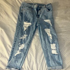 Mom jeans 👖 barely worn. Excellent condition